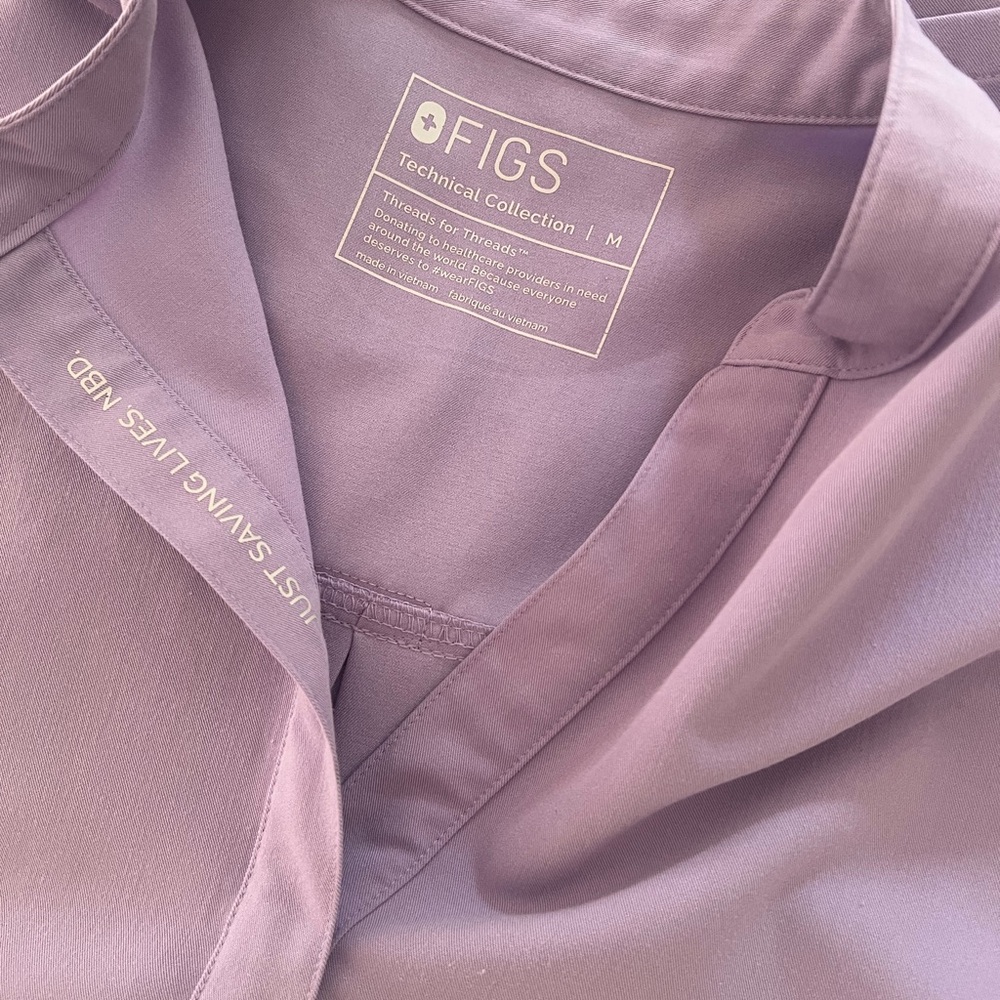 Figs Rafaela scrub top Lavender Dew